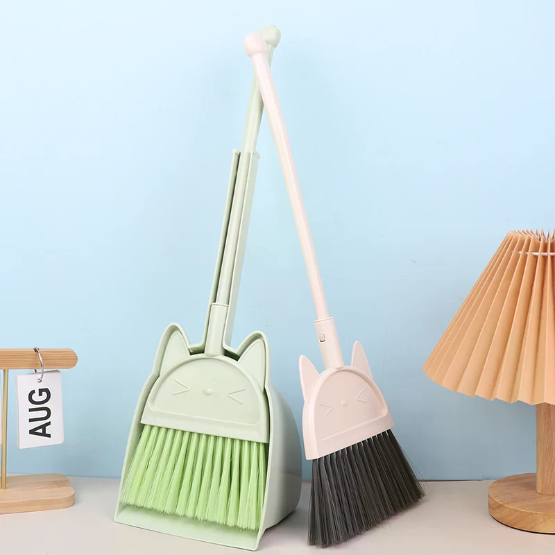 1 Set Cartoon-Staubsauger-Set  – Kids Outdoor Broom Bewertung und Preis